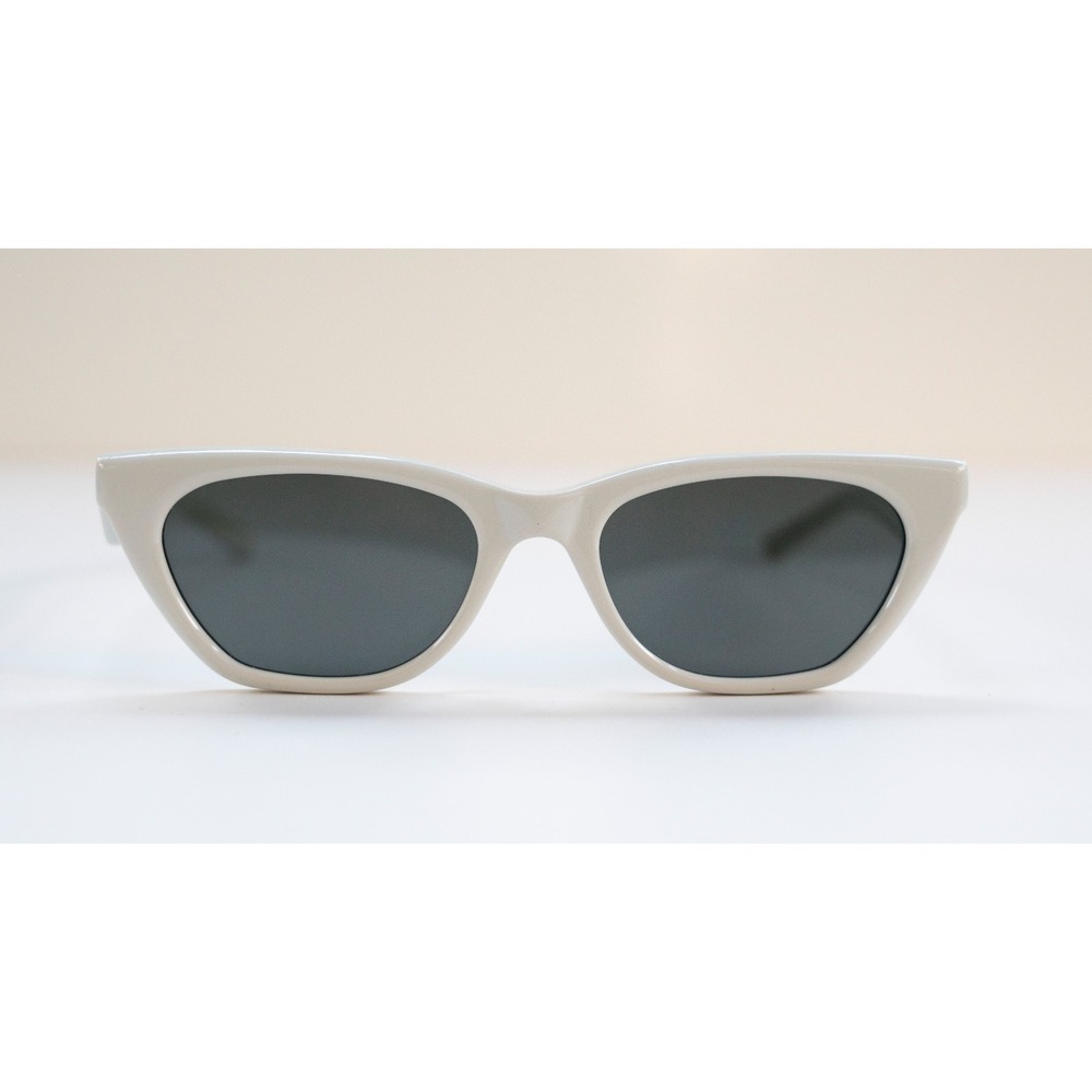 Authentic Gentle Monster x Maison Margiela Paris‎ - MM208 Light Grey Sunglasses